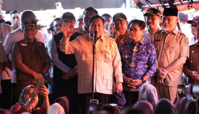 Presiden Prabowo Janji Bangun Kembali Infrastruktur dan Bantu Rumah Warga yang Rusak Akibat Terdampak Bencana di Sumbar