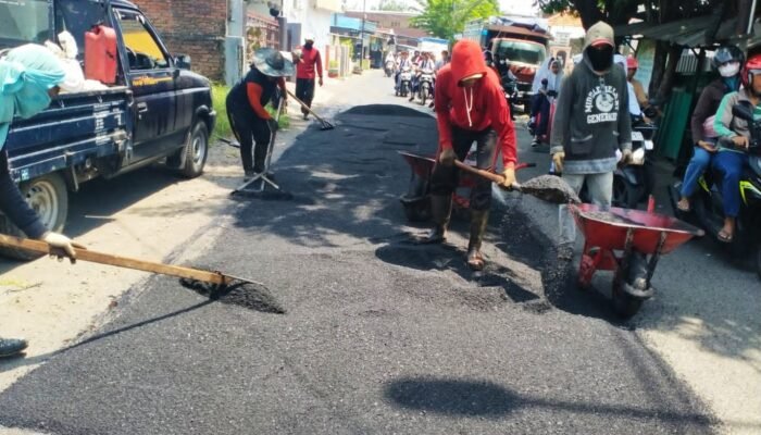 Pemkab Sidoarjo Gerak Cepat Tangani Jalan Rusak Dampak Hujan Lebat