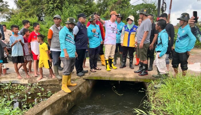 Wali Kota Ratu Dewa Tinjau Genangan Air di SU II, Kerahkan PUPR dan Salurkan Bantuan untuk Warga