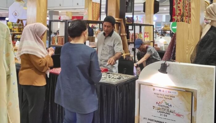 Pertamina Patra Niaga Regional Sumbagsel Berdayakan Java Silver, UMKM Kerajinan Perak yang Tumbuh Bersama Pemuda Desa