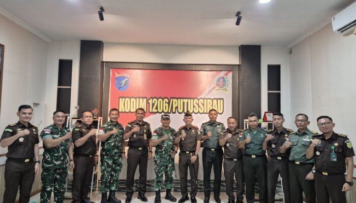 Sinergitas TNI dan Kejaksaan, Kajari Kapuas Hulu Kunjungi Dandim 1206 Putussibau