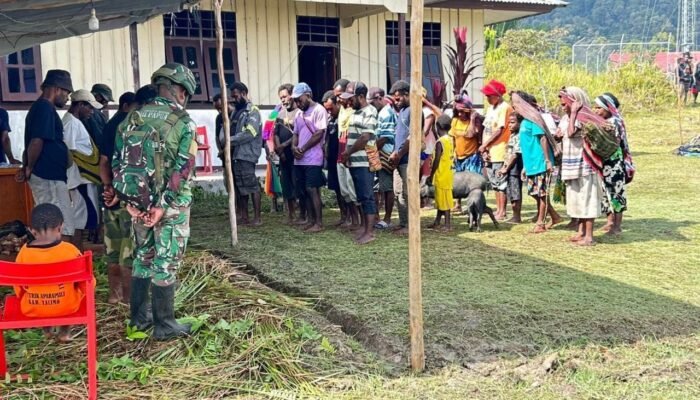 Ini yang Dilakukan Tokoh Adat Masyarakat Distrik Apalapsili Meninggal