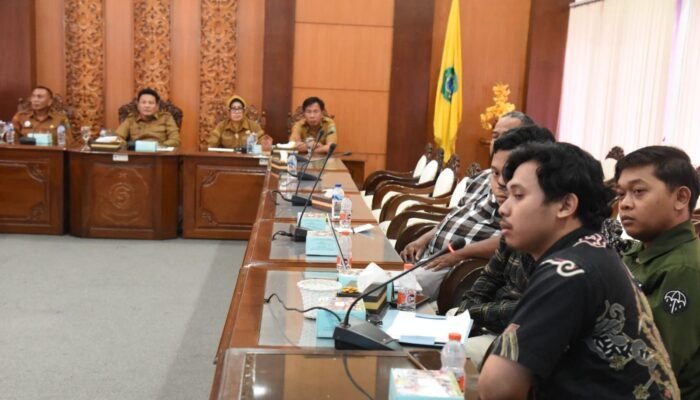 Bupati Subandi Tegaskan Tak Tolerir Molornya Proyek Alun-Alun Sidoarjo