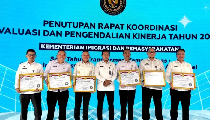 Kantor Imigrasi Kelas III TPI Putussibau Terima Predikat Wilayah Bebas dari Korupsi