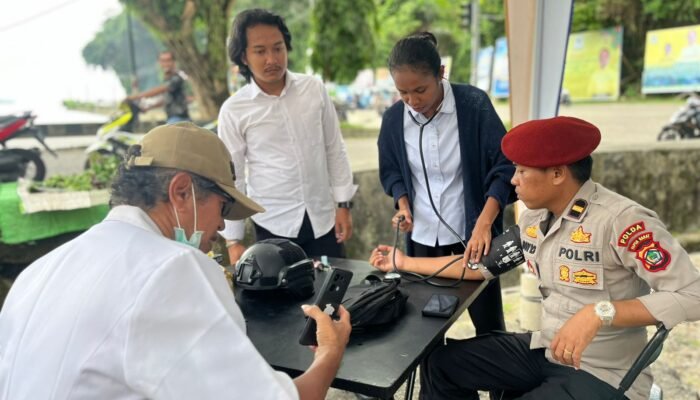 Dokkes Polres Fakfak Cek Kesehatan Personel Operasi Lilin Mansinam 2025