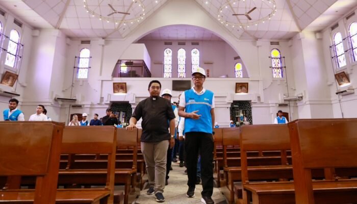 Dirut PLN Tinjau Kesiapan Layanan Kelistrikan Untuk Ibadah Natal di Seluruh Indonesia