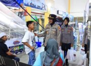 Polwan Polresta Sidoarjo Siap Amankan Libur Nataru dan Sapa Humanis Penumpang Bus di Terminal Purabaya