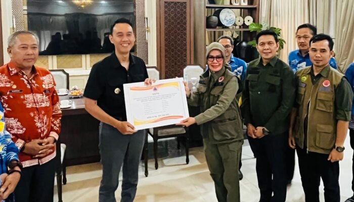 Penanganan Darurat Banjir Kabupaten OKI BNPB Berikan Bantuan Rp395 Juta