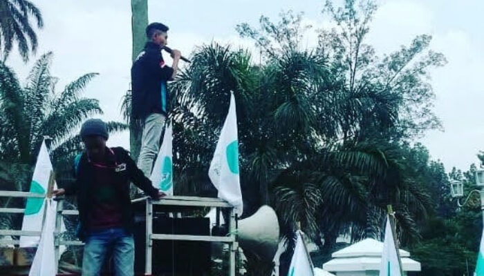 Negara Dinilai Hadir untuk Pegawai MBG, Namun Absen bagi Guru Madrasah