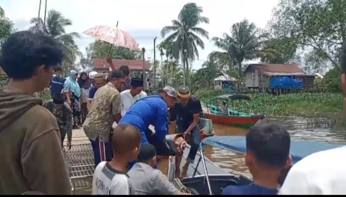 Kesulitan Antar Jenazah, Gerak Taktis Ambulance Apung Polairud Polda Sumsel Hadir
