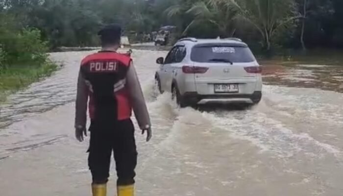 Hujan Lebat Sebabkan Sungai Jernih Meluap, Jalur Lintas Pali–Musi Rawas Terendam Banjir