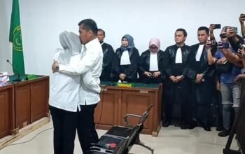 Fitrianti Agustinda dan Suami Divonis 7 Tahun 6 Bulan Penjara, Tangis Haru Pecah Diruang Sidang
