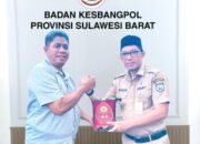 Perangi Radikalisme, Densus 88 Beri Penghargaan Kesbangpol Sulbar