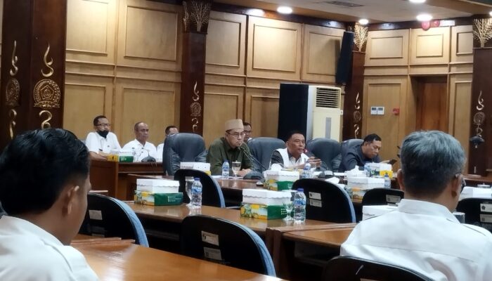 DPRD Sidoarjo Hentikan Sementara Pembongkaran Pagar Mutiara Regency, Minta Kajian Regulasi dan Tata Ruang