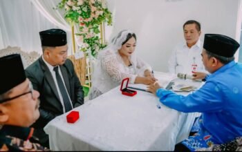 Transformasi Layanan Publik: Bupati Karawang Jadi Saksi Nikah Pertama di MPP Cikampek