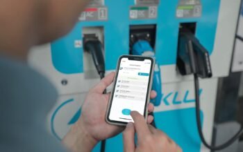 Permudah Mobilitas Kendaraan Listrik, PLN Operasikan 4.655 SPKLU Sepanjang 2025