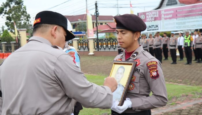 Polres Kapuas Hulu Beri Sanksi Tegas, Satu Personel Diberhentikan Tidak Dengan Hormat