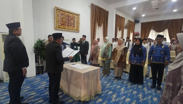 Bupati Eka Putra Lantik Pejabat Managerial Dilingkup Pemkab Tanah Datar