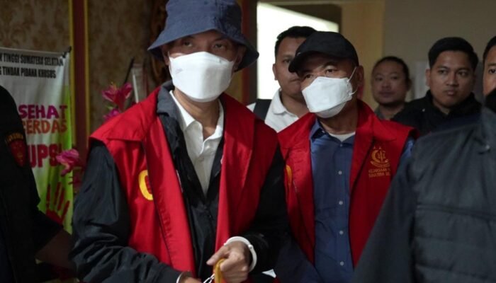 Kong Kalikong Direksi PT Semen Baturaja Tbk Jadikan PT KMM sebagai Distributor Rugikan Negara Rp 74 Miliar Resmi Ditahan 