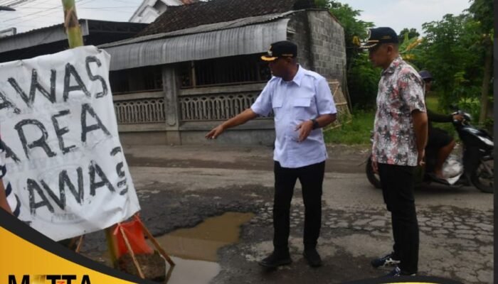 Keluhan Warga Direspons Cepat, Bupati Tulungagung Sidak Jalan Rusak di Sambirobyong–Pulotondo, Perbaikan Dimulai Senin