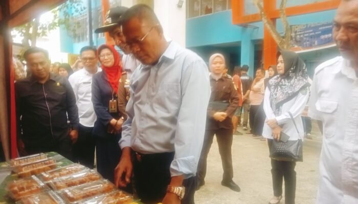 H Arlan Membuka Pasar Bedug Ramadhan 1447 Hijriah di PTM 1 Prabumulih