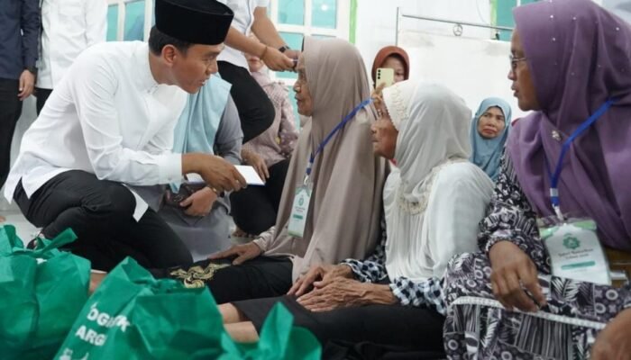 Siasat Muchendi Safari Ramadhan Ibadah Khusyuk Layanan Publik Jalan Terus