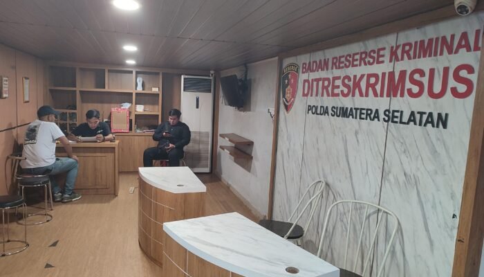 Letakkan Ribuan Liter Solar, Abaikan K3 di Area SD Belanti OKI, Pemilik Dilaporkan ke Polda Sumsel