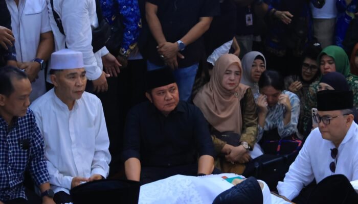 Herman Deru: Sumsel Kehilangan Putra Terbaik, Warisan Pengabdian Alex Noerdin Akan Terus Hidup