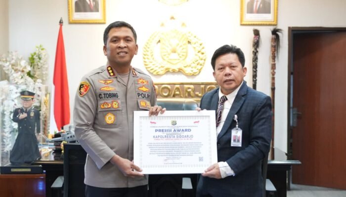 Polresta Sidoarjo Dianugerahi Presisi Award  dari Lemkapi