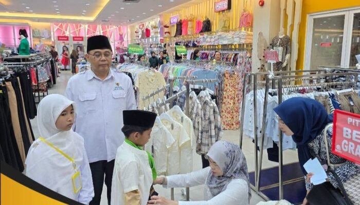 Jelang Idul Fitri 2026, Ratusan Anak Yatim Diajak Belanja Mandiri di Apollo Supermall, Ketua KKKS Serukan Salurkan Zakat Lewat BAZNAS