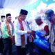 Tarhib Ramadhan Bamukoi Berbagi, Bupati Toha Serahkan Sertifikat Lahan dan Bantuan Sembako