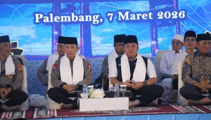 Kapolri Tekankan Persatuan Bangsa Saat Safari Ramadhan di Polda Sumsel