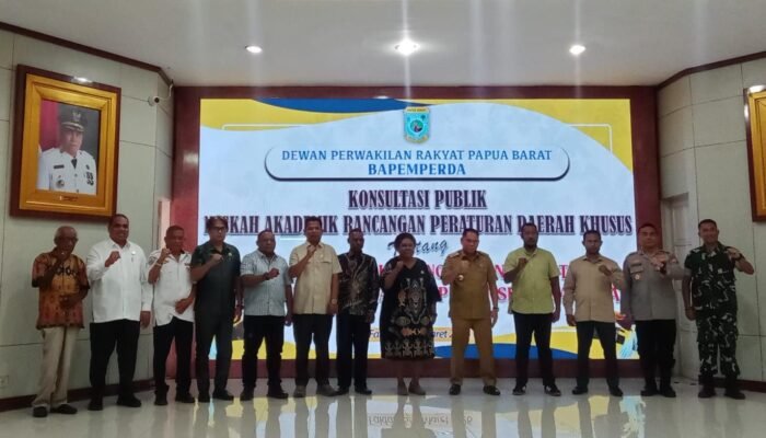 Bupati Samaun Dahlan Buka Konsultasi Publik Ranperdasus Situs Keagamaan di Fakfak