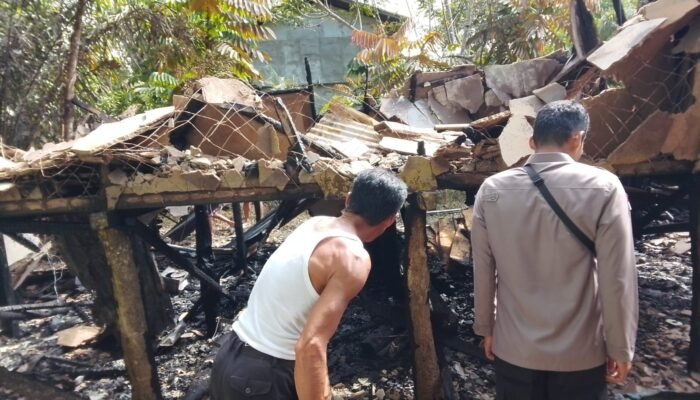 Api dari Tungku, Hanguskan Rumah di Pengkadan Kapuas Hulu 