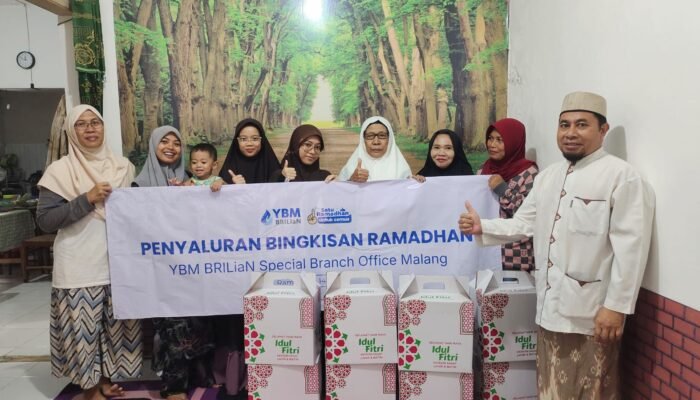 BRI Region 13 Malang Bersama YBM BRILiaN SBO Malang Salurkan 200 Paket Sembako Untuk Guru Tahfidz