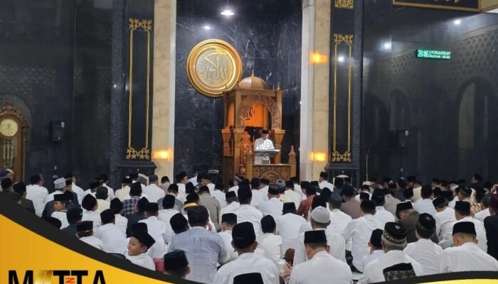 Safari Ramadan Malam ke-24, Bupati Gatut Sunu Ajak Warga Tulungagung Perkuat Iman dan Kepedulian Sosial