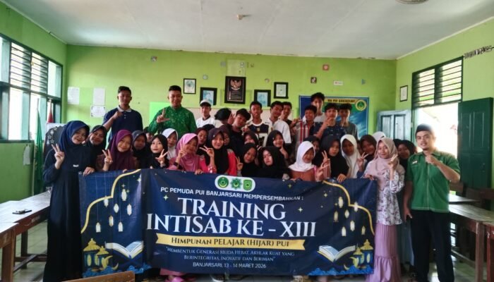 Semangat Kaderisasi Ramadan, INTISAB XIII dan LDK HIJAR PUI Libatkan 60 Pelajar, Bagikan 500 Takjil untuk Masyarakat