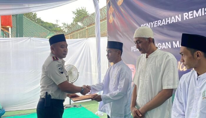 Lapas Sidoarjo Sholat Idulfitri 1447 H, Apresiasi WBP dengan Remisi Khusus