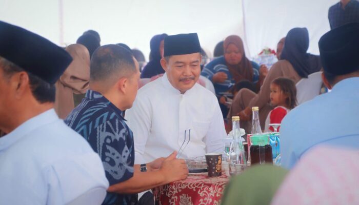 Momen Fitri di Sungai Lilin: warga mendatangi Kediaman Pribadi Wakil Bupati Muba