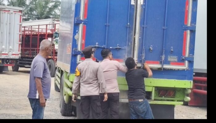 Antisipasi Arus Balik, Polisi Batasi Truk Besar di Jalintim Bayung Lencir