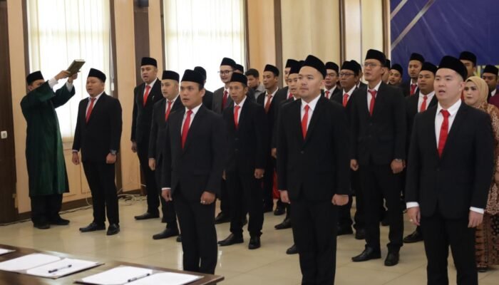 44 Notaris Resmi Dilantik, Kemenkum Jambi Perkuat Kepastian Hukum