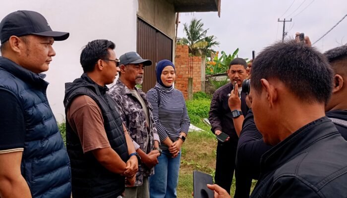 ‘Tuan Takur’ VS Deplover Perumahan Bersengketa, Warga Dirugikan