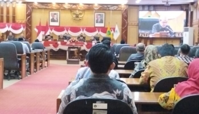 Raperda Usaha Kesehatan Sekolah Madrasah dan Pesantren Disetujui DPRD Sidoarjo