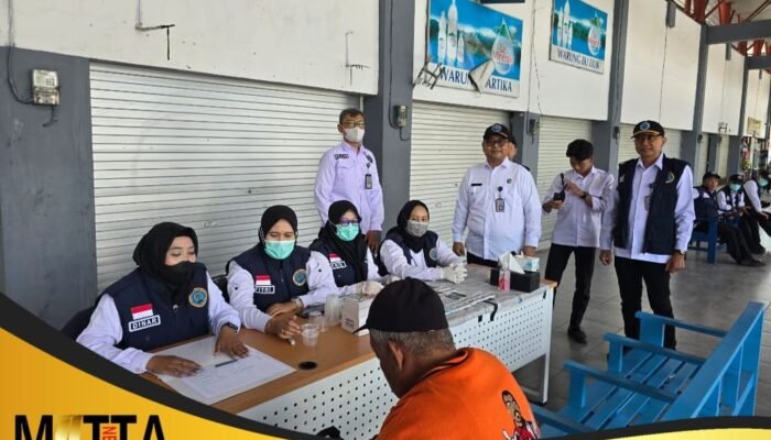 BNNK Tulungagung Gelar Tes Urine di Terminal Gayatri, Cegah Sopir Bus Terpapar Narkoba Jelang Mudik Lebaran 2026