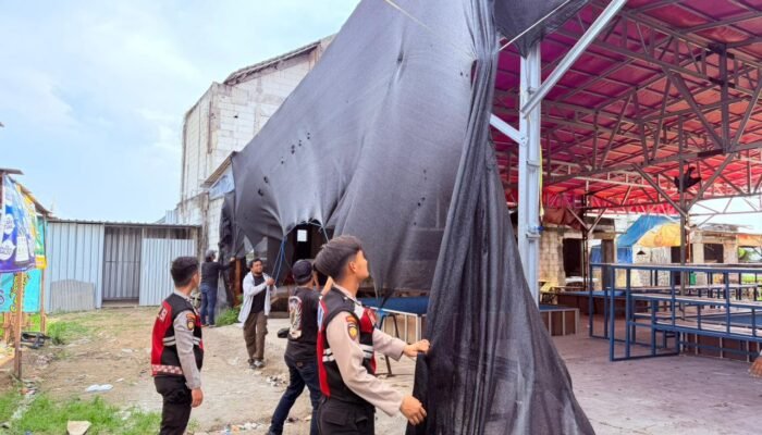 Polsek Sedati dan TNI Tutup Lokasi Judi Sabung Ayam di Desa Pepe