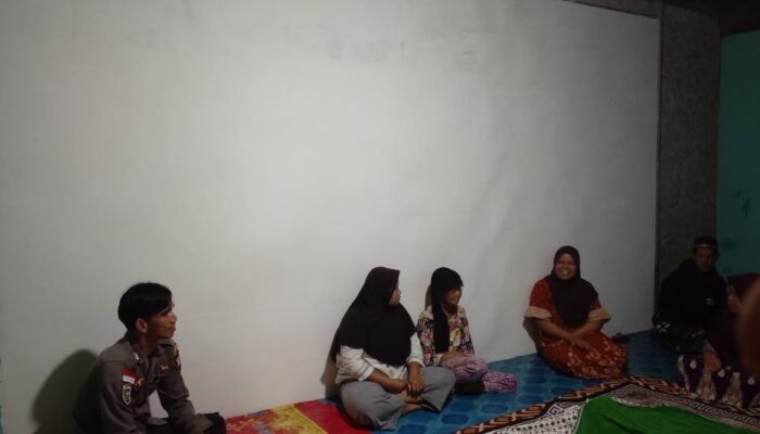 Tragis! Petani di Mentebah Kapuas Hulu Tewas Disambar Petir Saat Beri Pakan Sapi, 3 Ekor Ternak Ikut Mati