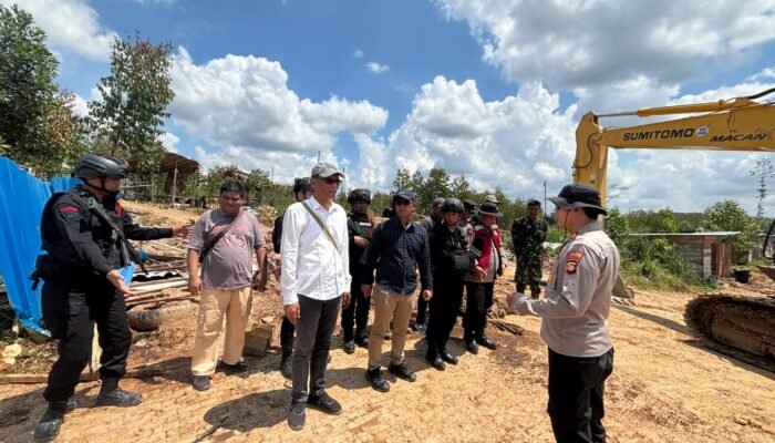 31 Sumur Minyak Ilegal Ditutup Paksa di Bayung Lencir, Penegakan Hukum Humanis Polsek Tuai Apresiasi Warga