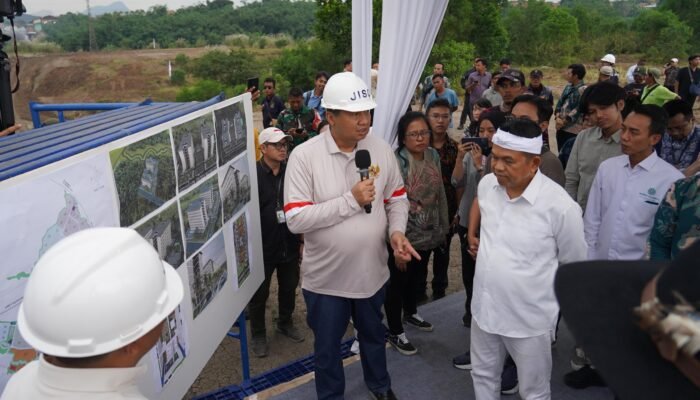 Percepat Hunian Pekerja, Menteri PKP dan Gubernur Jabar Tinjau Lahan Rusun di Purwakarta