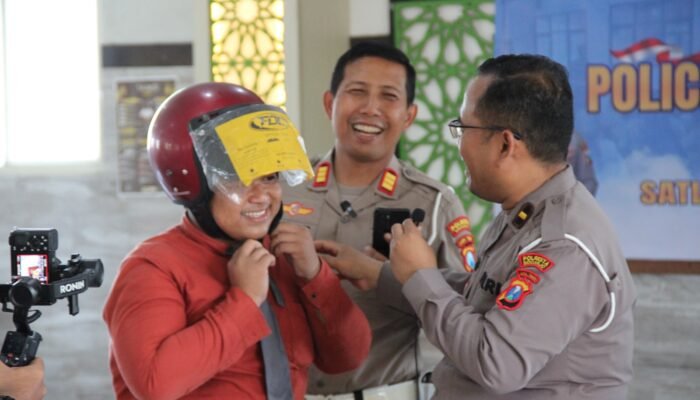 Police Goes to Pesantren, Satlantas Polresta Sidoarjo Edukasi Santri Tertib Berlalu Lintas