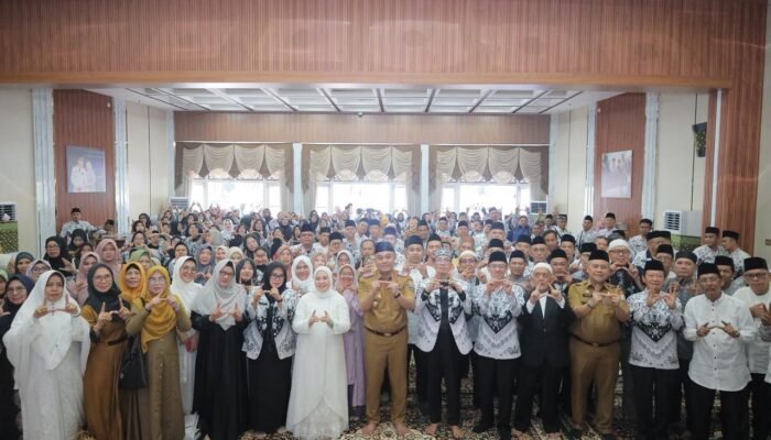 Haru Pelepasan Jemaah Haji PGRI Palembang, Sekda: “Jaga Nama Baik Daerah dan Raih Haji Mabrur”